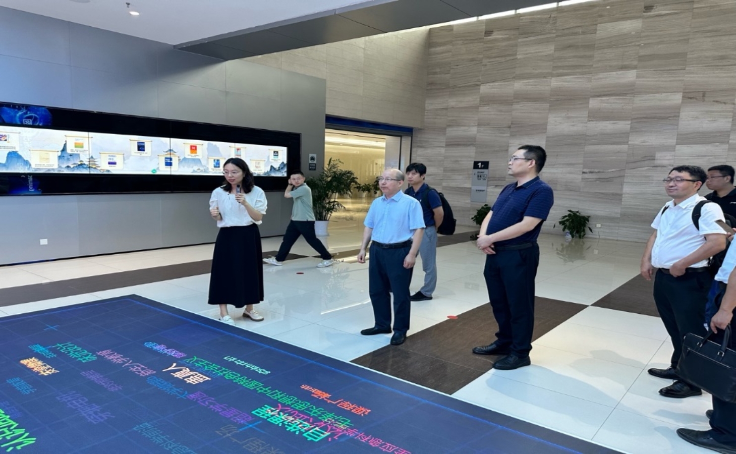 副校长杜建强带队赴武汉理工大学调研