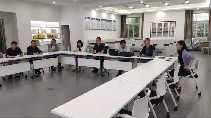 教育部相关部门领导来我校调研江西省教育省域网建设情况