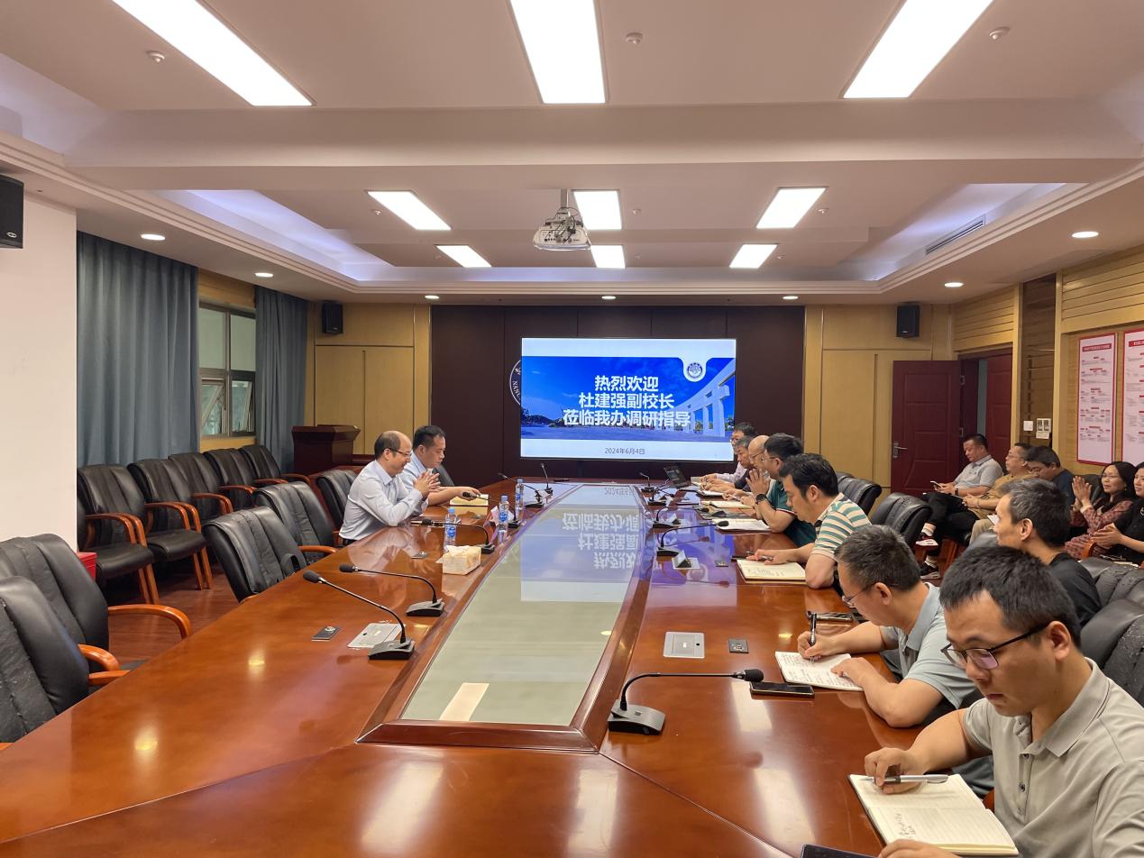 副校长杜建强到信息化办公室调研指导工作